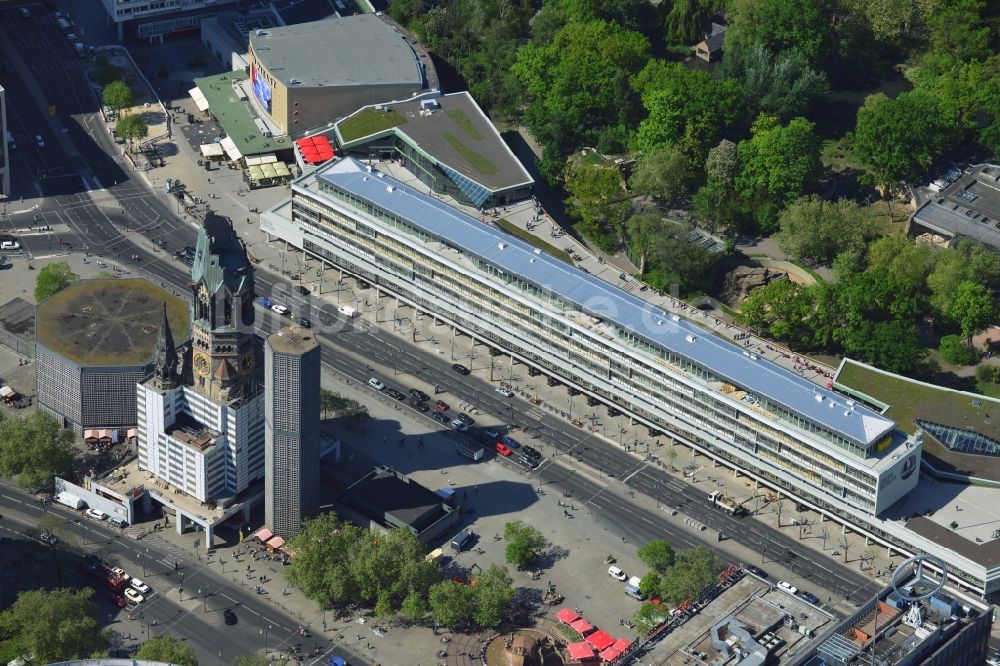 Luftbild Berlin - Gebäudeensemble Bikinihaus in der Budapester Straße im Bezirk Charlottenburg in Berlin