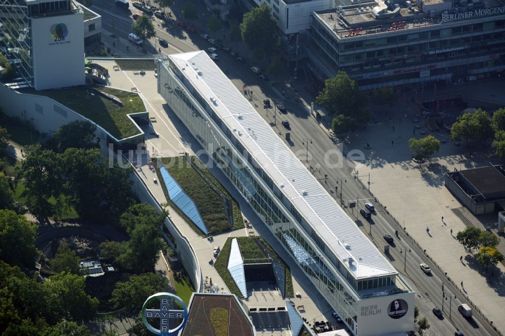 Berlin von oben - Gebäudeensemble Bikinihaus in der Budapester Straße im Bezirk Charlottenburg in Berlin