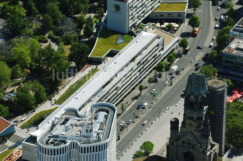 Berlin von oben - Gebäudeensemble Bikinihaus in der Budapester Straße im Bezirk Charlottenburg in Berlin