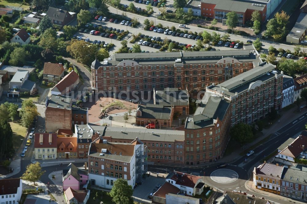 Luftbild Burg - Gebäudekomplex der Berufsschule “Conrad Tack” in Burg im Bundesland Sachsen-Anhalt