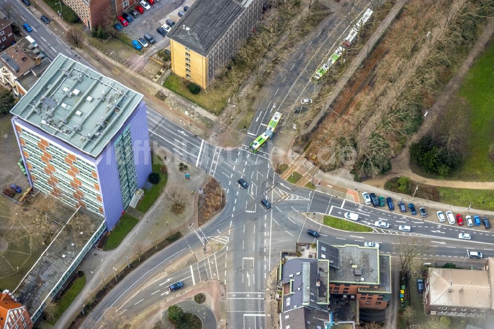 Luftaufnahme Oberhausen - Gebäudekomplex der Berufsschule des Hans-Böckler-Berufskolleg in Oberhausen im Bundesland Nordrhein-Westfalen, Deutschland