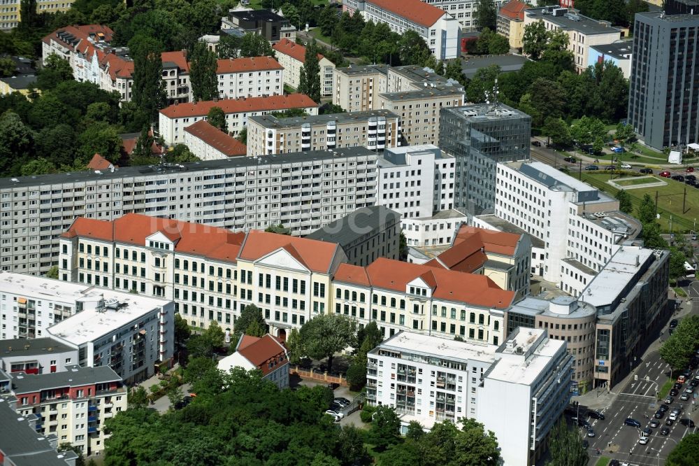 Luftbild Magdeburg - Gebäudekomplex der Berufsschulen Otto von Guericke in Magdeburg im Bundesland Sachsen-Anhalt