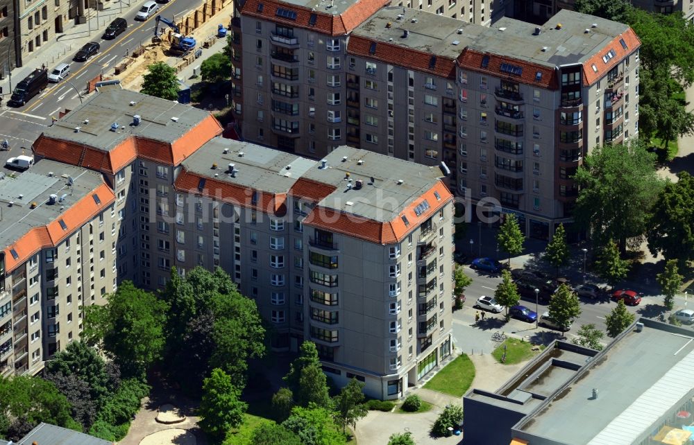 Berlin von oben - Gebäudekomplex im Bezirk Mitte in Berlin im gleichnamigen Bundesland