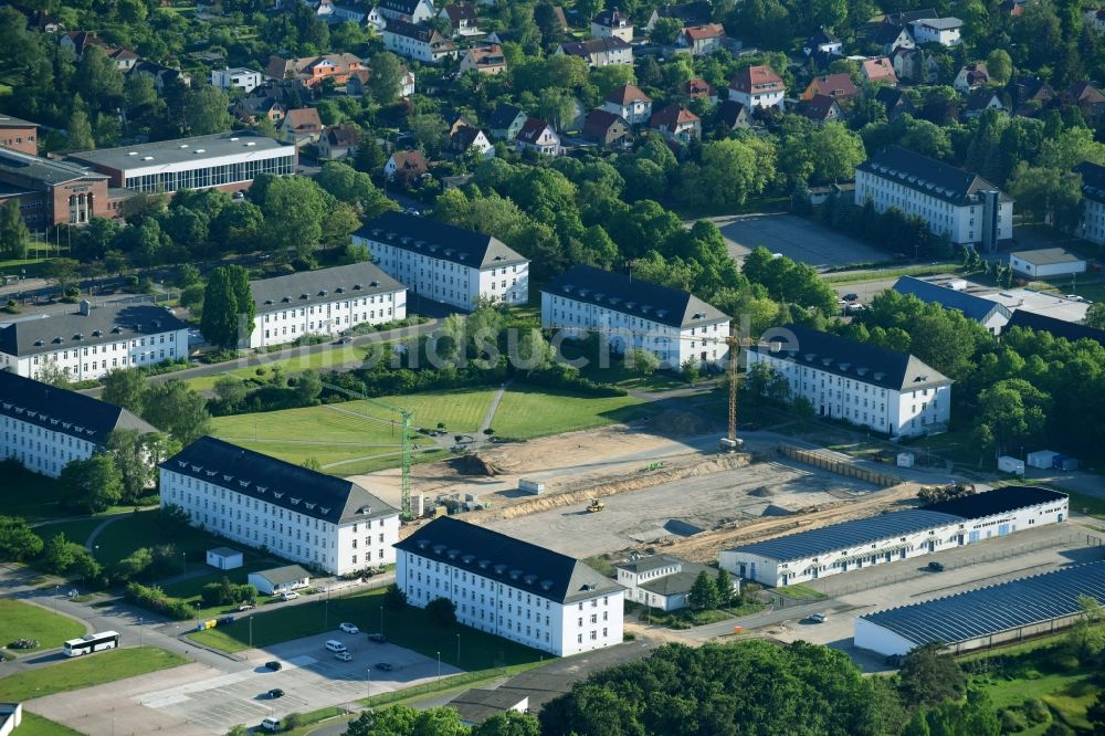 Rostock von oben - Gebäudekomplex der Bundeswehr- Militär- Kaserne Hanse in Rostock im Bundesland Mecklenburg-Vorpommern, Deutschland