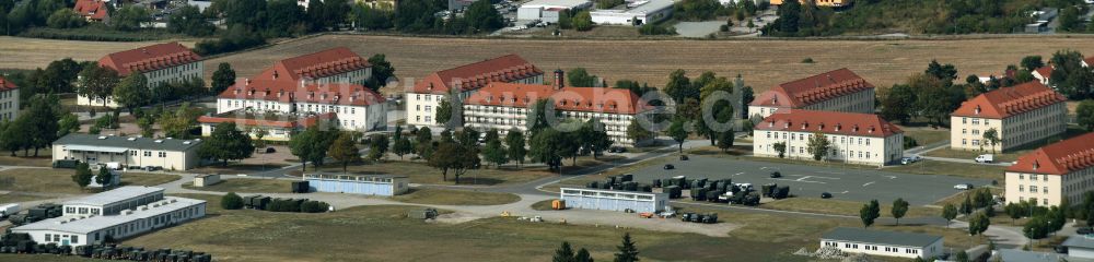 Luftbild Erfurt - Gebäudekomplex der Bundeswehr- Militär- Kaserne Henne-Kaserne Erfurt in Erfurt im Bundesland Thüringen