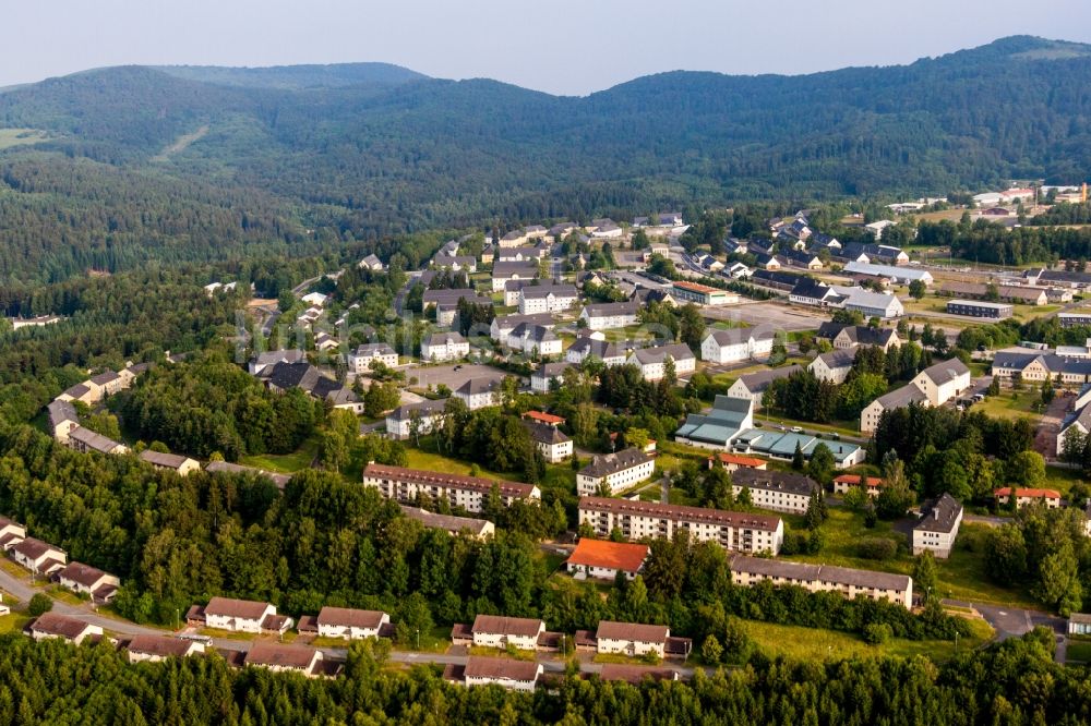 Neuwildflecken aus der Vogelperspektive: Gebäudekomplex der Bundeswehr- Militär- Kaserne Wildflecken in Neuwildflecken im Bundesland Bayern, Deutschland