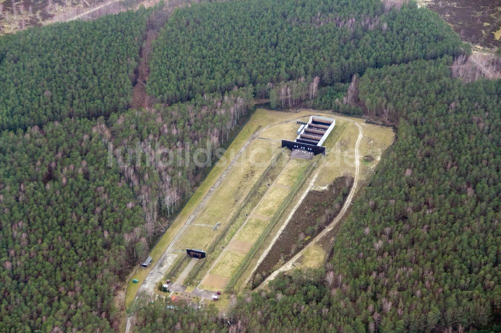 Doberlug-Kirchhain aus der Vogelperspektive: Gebäudekomplex der ehem. Lausitz-Kaserne in Doberlug-Kirchhain im Bundesland Brandenburg, Deutschland