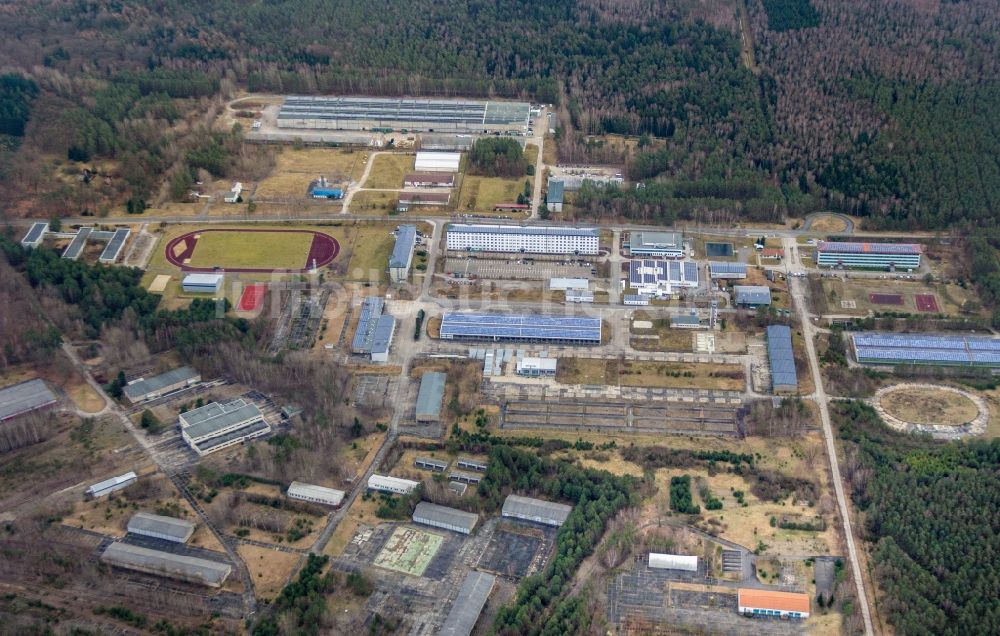 Luftbild Doberlug-Kirchhain - Gebäudekomplex der ehem. Lausitz-Kaserne in Doberlug-Kirchhain im Bundesland Brandenburg, Deutschland