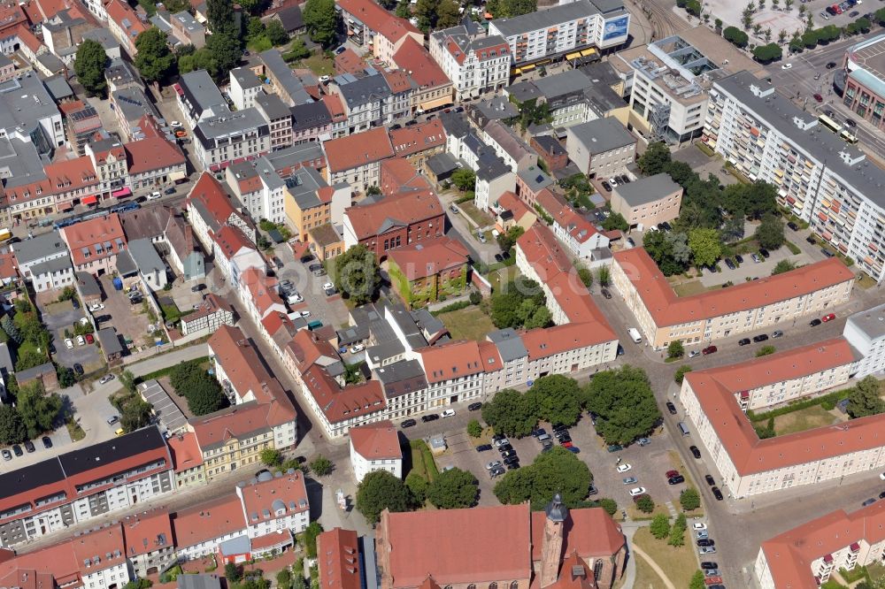 Luftaufnahme Brandenburg an der Havel - Gebäudekomplex des ehemaligen Klosters und heutigen Archäologisches Landesmuseum am Paulikloster Neustädtische Heidestraße in Brandenburg an der Havel im Bundesland Brandenburg