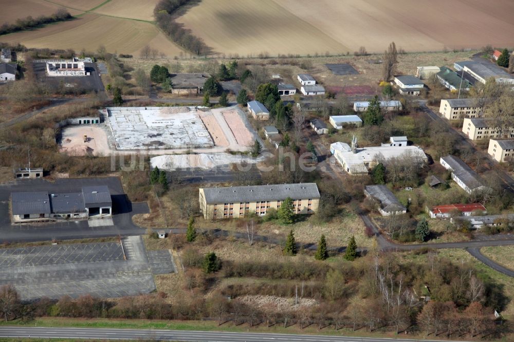 Luftaufnahme Nierstein - Gebäudekomplex der ehemaligen Militär- Kaserne US Army Anderson Barracks Dexheim in Nierstein im Bundesland Rheinland-Pfalz