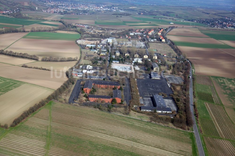 Luftaufnahme Nierstein - Gebäudekomplex der ehemaligen Militär- Kaserne US Army Anderson Barracks Dexheim in Nierstein im Bundesland Rheinland-Pfalz