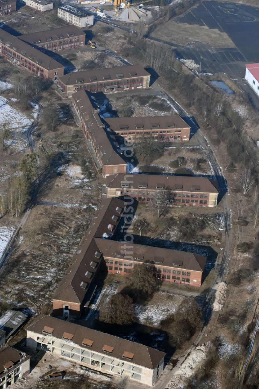 Luftbild Bernau - Gebäudekomplex der ehemaligen Militär- Kaserne des Heeresbekleidungsamtes Schönfelder Weg in Bernau im Bundesland Brandenburg