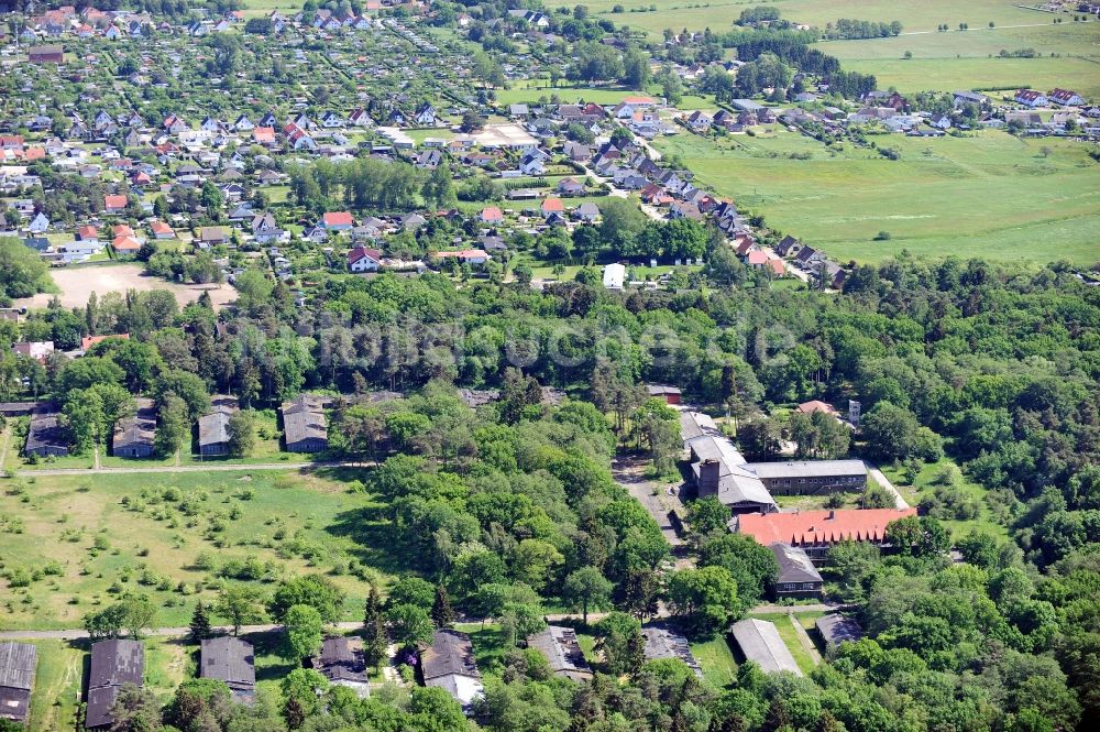 Luftbild Karlshagen - Gebäudekomplex der ehemaligen Militär- Kaserne der NVA LSK/LV Luftstreitkräfte der DDR in Karlshagen im Bundesland Mecklenburg-Vorpommern, Deutschland