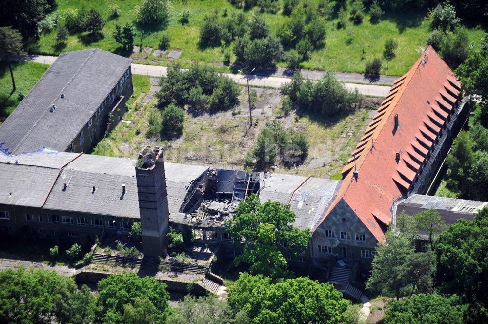 Luftbild Karlshagen - Gebäudekomplex der ehemaligen Militär- Kaserne der NVA LSK/LV Luftstreitkräfte der DDR in Karlshagen im Bundesland Mecklenburg-Vorpommern, Deutschland