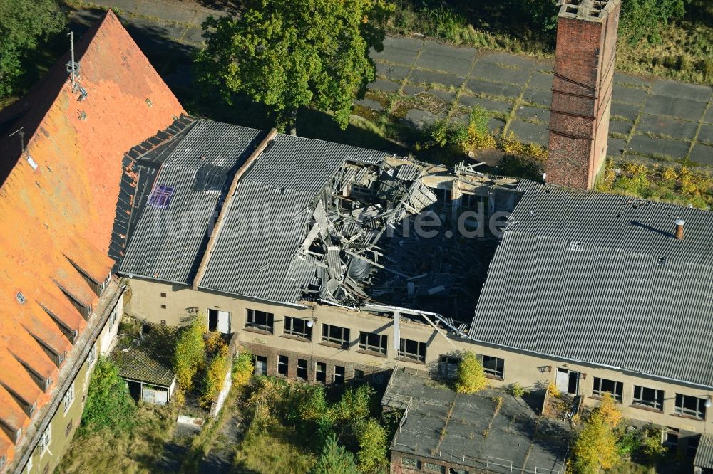 Karlshagen von oben - Gebäudekomplex der ehemaligen Militär- Kaserne der NVA LSK/LV Luftstreitkräfte der DDR in Karlshagen im Bundesland Mecklenburg-Vorpommern, Deutschland