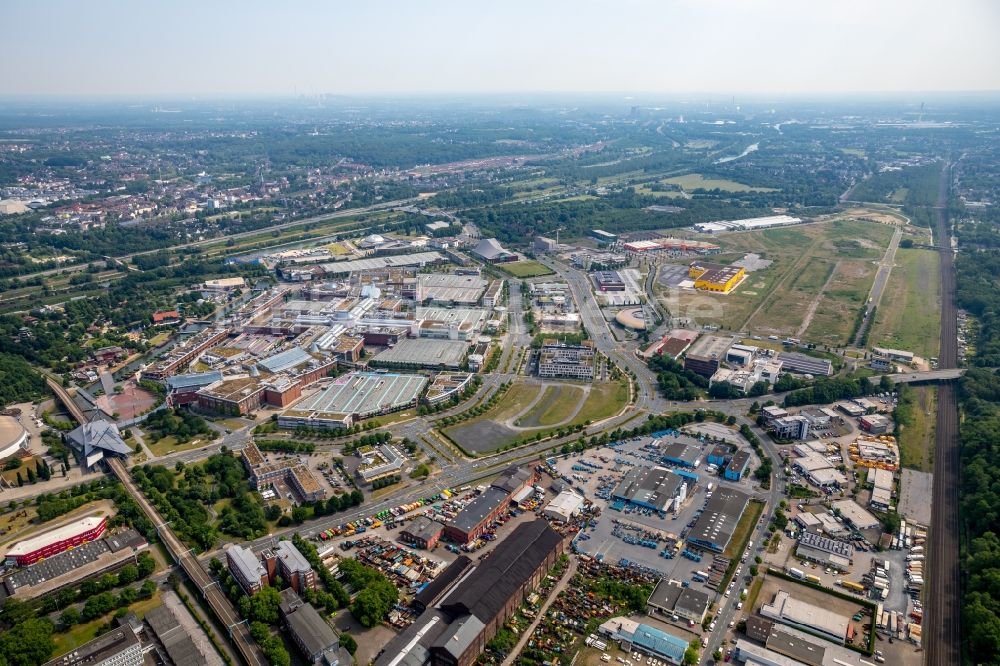 Oberhausen aus der Vogelperspektive: Gebäudekomplex und Gelände des Einkaufszentrum Centro in Oberhausen im Bundesland Nordrhein-Westfalen