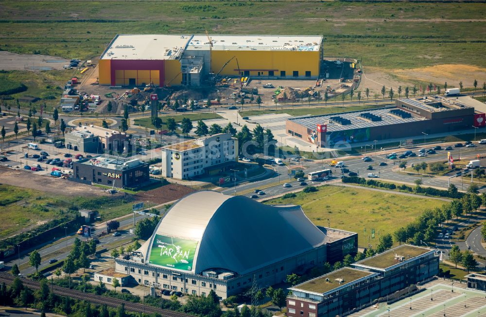 Oberhausen von oben - Gebäudekomplex und Gelände des Einkaufszentrum Centro in Oberhausen im Bundesland Nordrhein-Westfalen