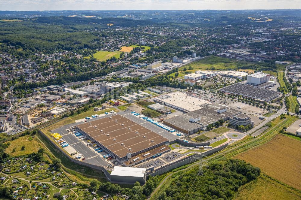 Rüdinghausen aus der Vogelperspektive: Gebäudekomplex und Gelände des Logistikzentrums Amazon - Neubau an der Siemensstraße in Rüdinghausen im Bundesland Nordrhein-Westfalen, Deutschland