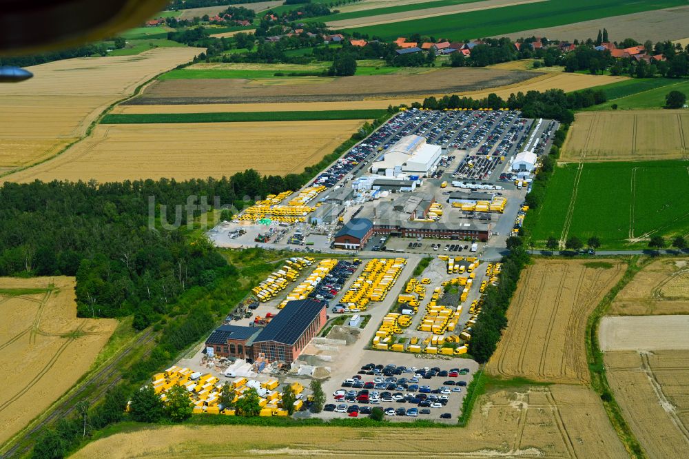 Luftbild Lüdersfeld - Gebäudekomplex und Gelände des Logistikzentrums AUTOKONTOR BAYERN GmbH in Lüdersfeld im Bundesland Niedersachsen, Deutschland