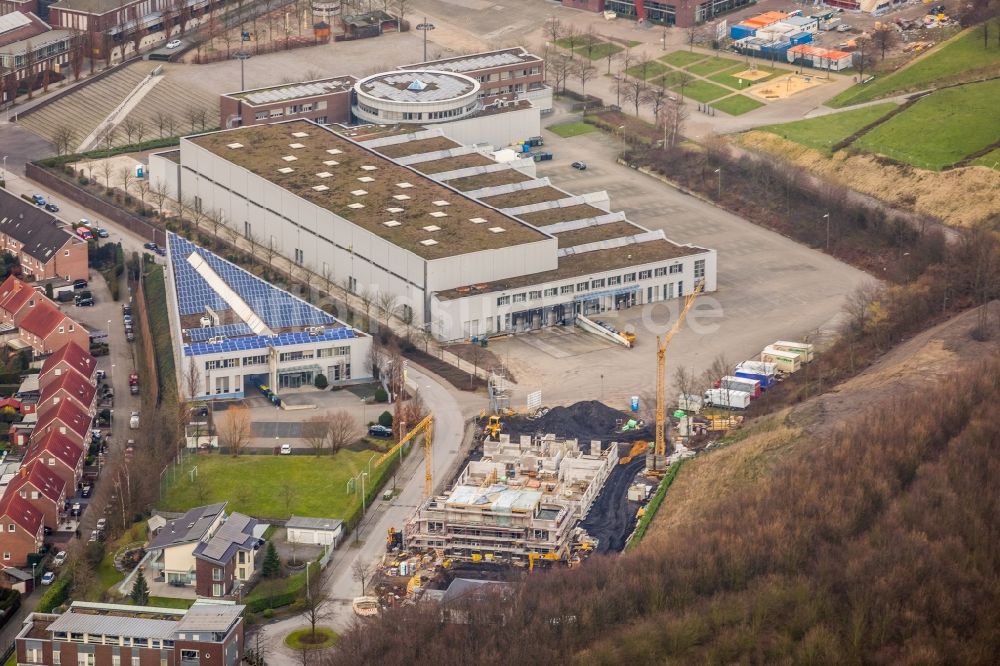 Gelsenkirchen von oben - Gebäudekomplex und Gelände des Logistikzentrums Am Bugapark in Gelsenkirchen im Bundesland Nordrhein-Westfalen, Deutschland