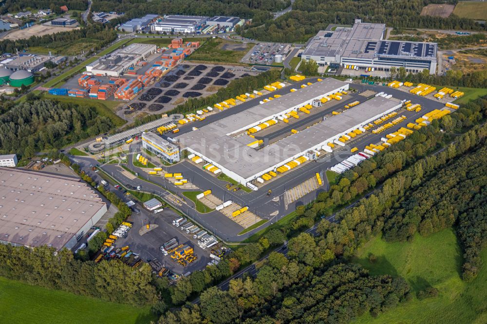 Luftaufnahme Dorsten - Gebäudekomplex und Gelände des Logistikzentrums DHL Frachtzentrum in Dorsten im Bundesland Nordrhein-Westfalen, Deutschland