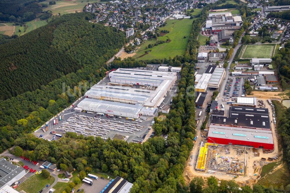 Luftbild Netphen - Gebäudekomplex und Gelände des Logistikzentrums der Fischer Profil GmbH in Netphen im Bundesland Nordrhein-Westfalen, Deutschland