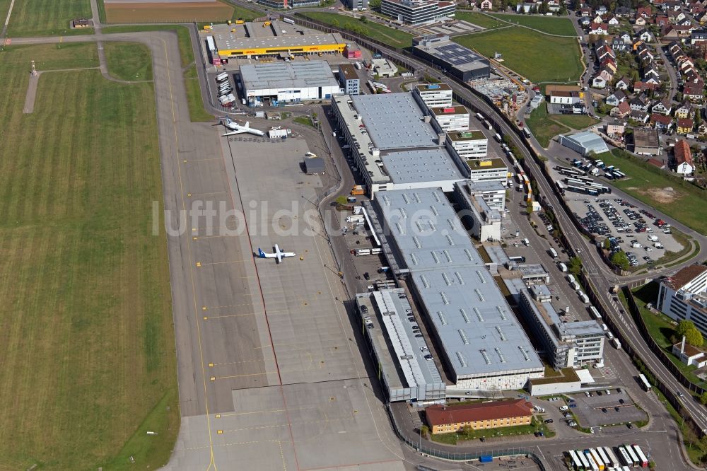 Luftaufnahme Stuttgart - Gebäudekomplex und Gelände des Logistikzentrums am Flughafen Stuttgart an der Nord-West-Umfahrung in Stuttgart im Bundesland Baden-Württemberg, Deutschland