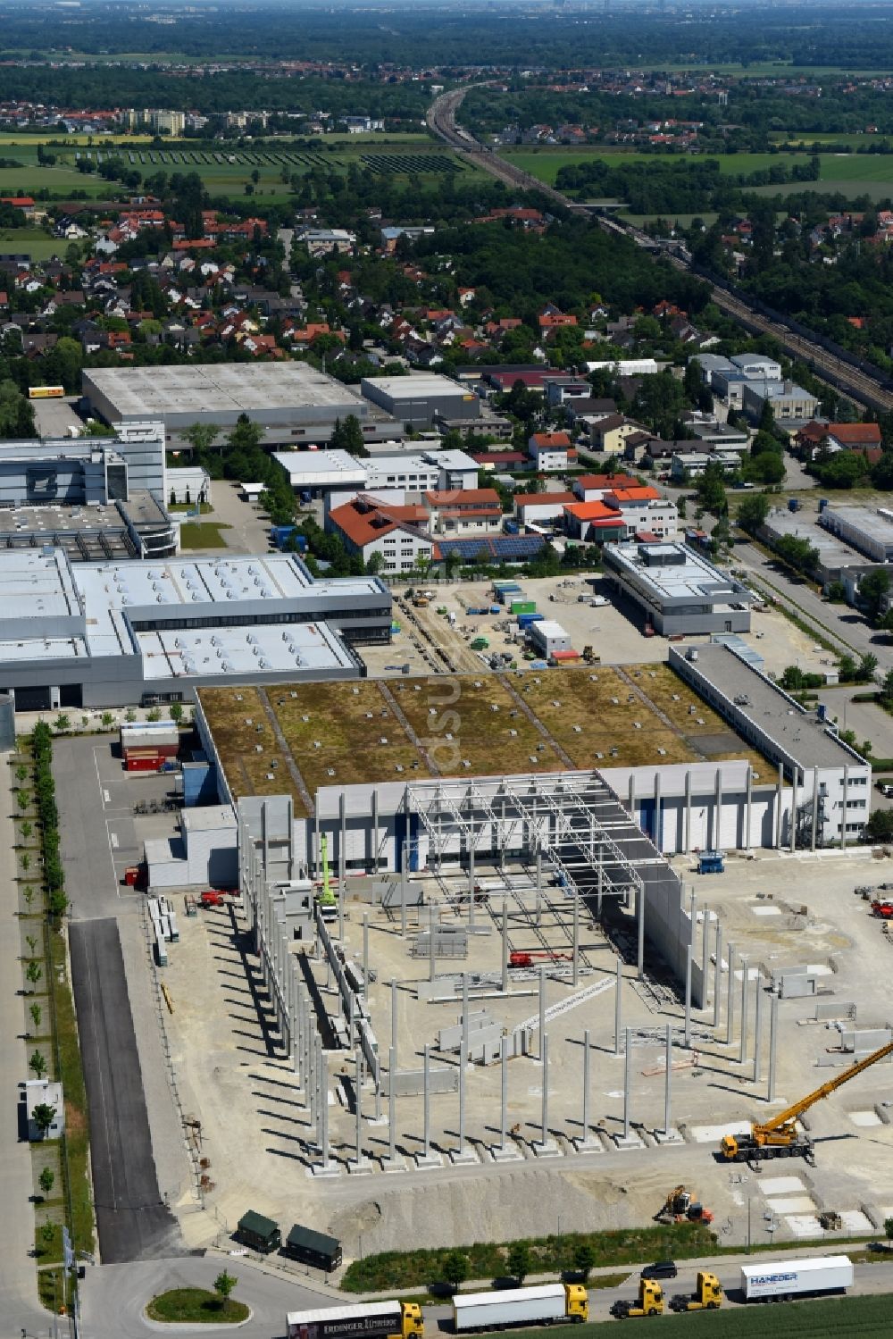 Maisach von oben - Gebäudekomplex und Gelände des Logistikzentrums der HAGEMEYER Deutschland GmbH & Co. KG im Ortsteil Gernlinden in Maisach im Bundesland Bayern, Deutschland