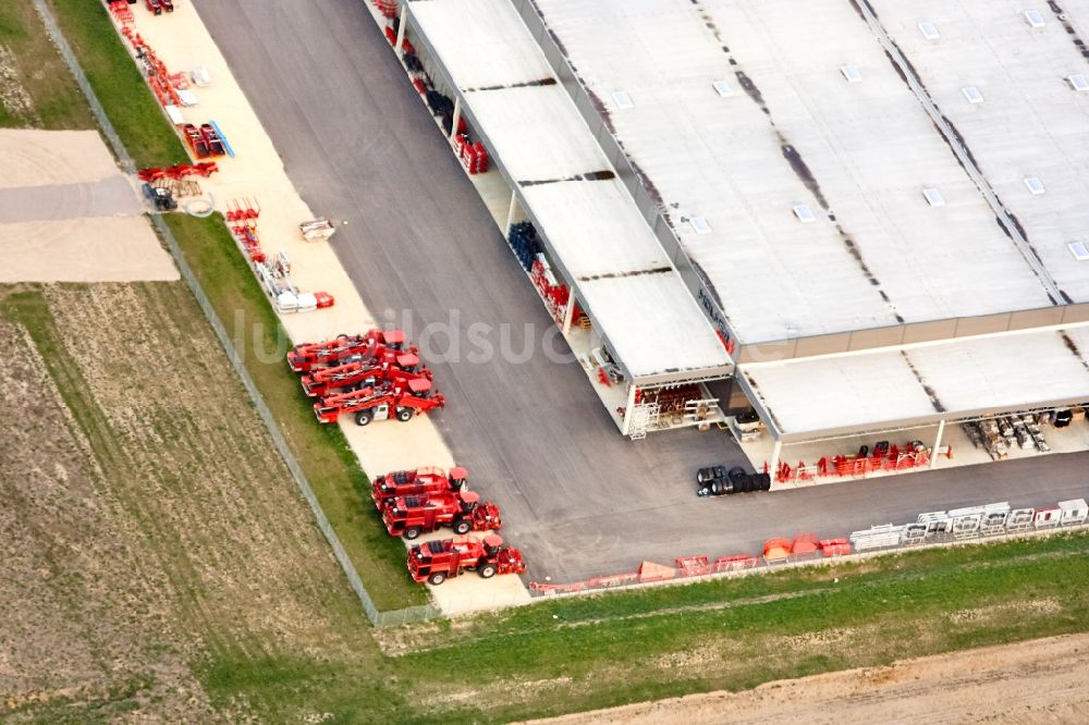 Luftbild Schierling - Gebäudekomplex und Gelände des Logistikzentrums der HOLMER Maschinenbau GmbH in Schierling im Bundesland Bayern, Deutschland