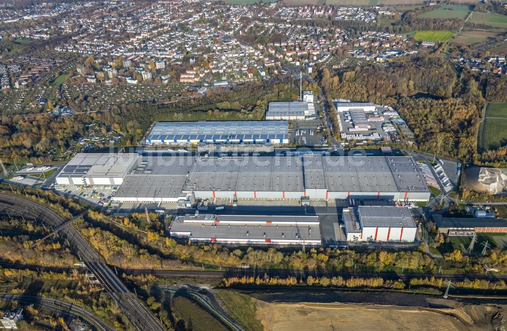 Dortmund aus der Vogelperspektive: Gebäudekomplex und Gelände des Logistikzentrums der Kaufland Logistik VZ GmbH & Co. KG an der Feineisenstraße im Ortsteil Westfalenhütte in Dortmund im Bundesland Nordrhein-Westfalen, Deutschland