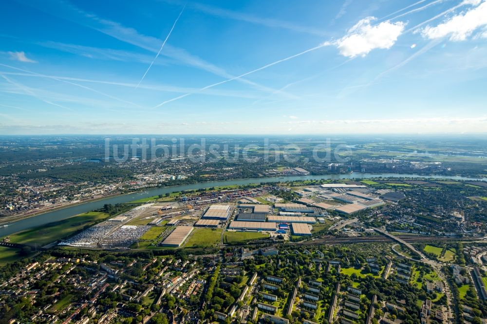 Duisburg aus der Vogelperspektive: Gebäudekomplex und Gelände des Logistikzentrums logport am linken Ufer des Rhein in Duisburg im Bundesland Nordrhein-Westfalen