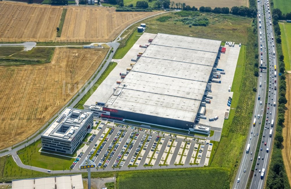 Luftaufnahme Kamen - Gebäudekomplex und Gelände des Logistikzentrums Woolworth GmbH in Kamen im Bundesland Nordrhein-Westfalen, Deutschland