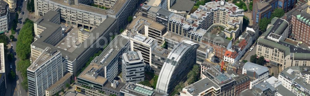 Hamburg von oben - Gebäudekomplex der Google Hamburg im Büro- und Geschäftshausviertel an der ABC-Straße in Hamburg