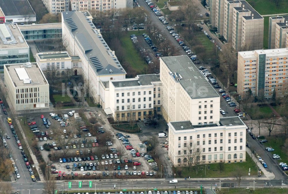 Dresden aus der Vogelperspektive: Gebäudekomplex der Hochschule HTW in Dresden im Bundesland Sachsen