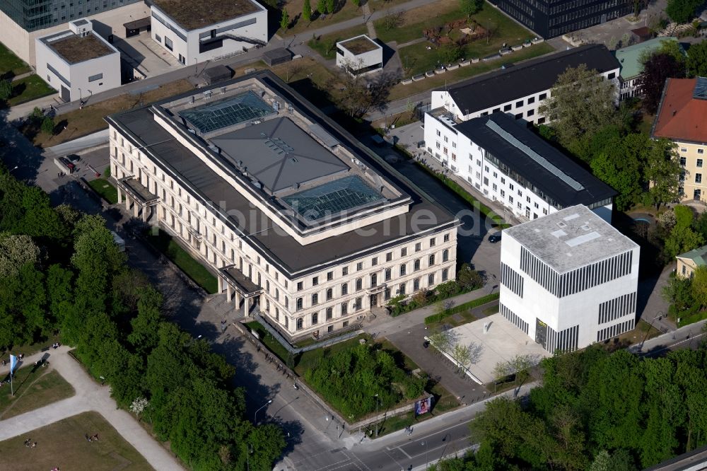 Luftbild München - Gebäudekomplex der Hochschule für Musik und Theater München an der Arcisstraße im Ortsteil Maxvorstadt in München im Bundesland Bayern, Deutschland