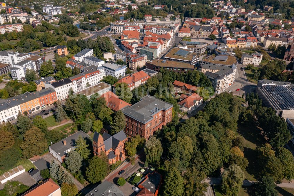 Eberswalde aus der Vogelperspektive: Gebäudekomplex der Hochschule für nachhaltige Entwicklung (HNEE) in Eberswalde im Bundesland Brandenburg, Deutschland