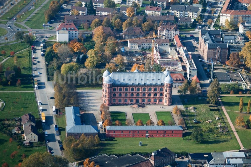 Luftbild Karlsruhe - Gebäudekomplex der Hochschule Schloss Gottesaue/Hochschule für Musik in Karlsruhe im Bundesland Baden-Württemberg