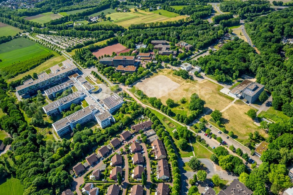 Gelsenkirchen von oben - Gebäudekomplex der Hochschule Westfälische Hochschule an der Neidenburger Straße in Gelsenkirchen im Bundesland Nordrhein-Westfalen, Deutschland