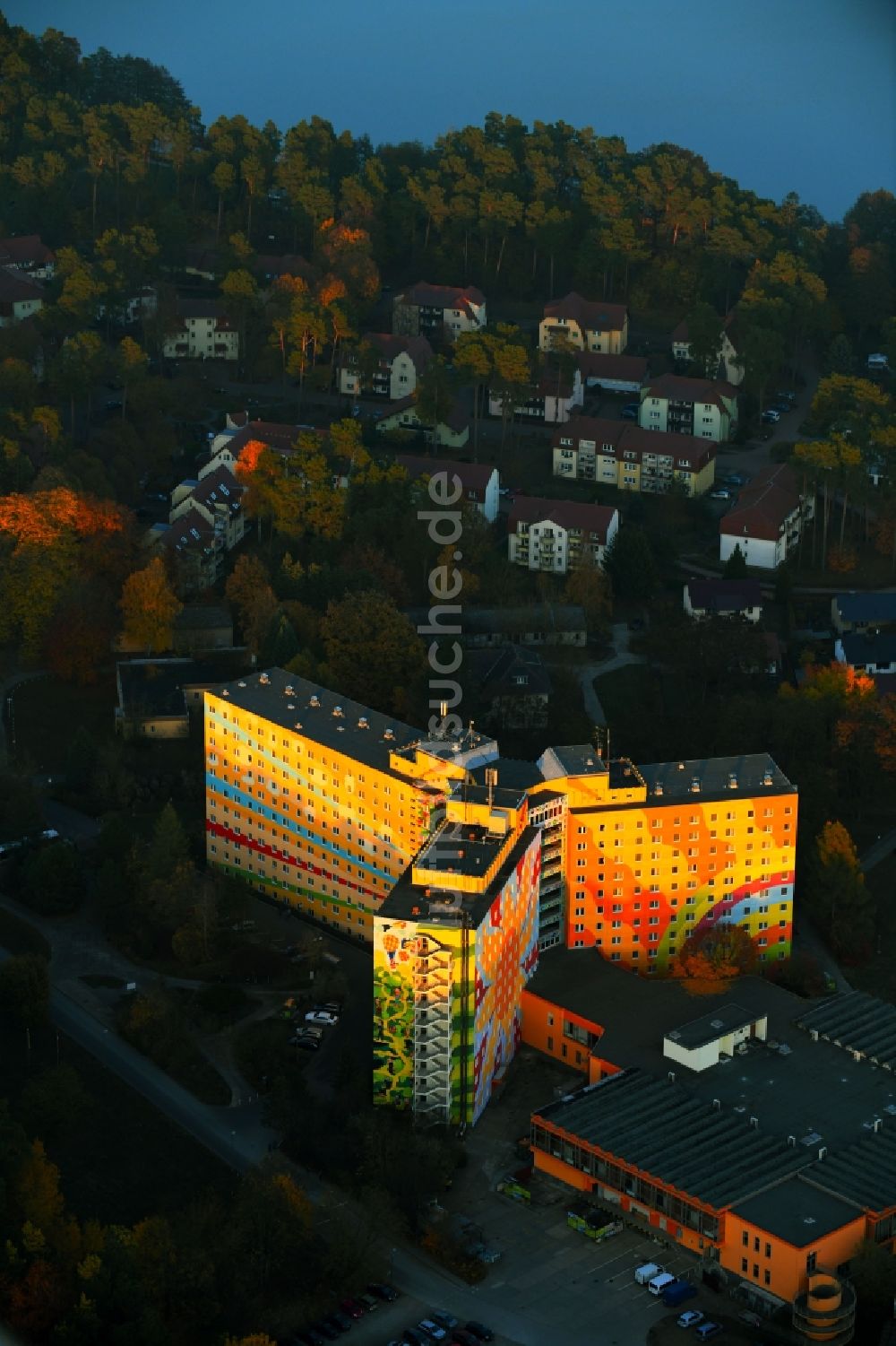 Luftaufnahme Templin - Gebäudekomplex der Hotelanlage AHORN Seehotel Templin in Templin im Bundesland Brandenburg, Deutschland