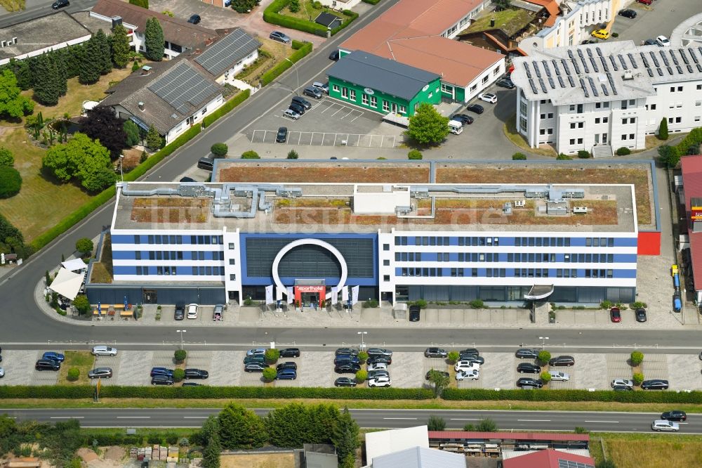 Luftaufnahme Großwallstadt - Gebäudekomplex der Hotelanlage Business-Sporthotel in Großwallstadt im Bundesland Bayern, Deutschland