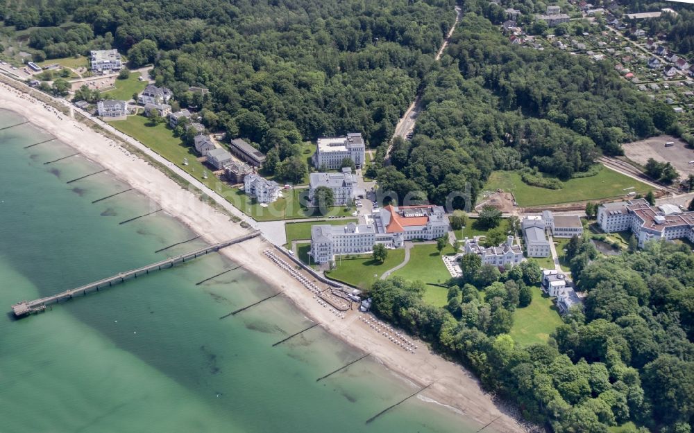 Heiligendamm von oben - Gebäudekomplex der Hotelanlage Grand Hotel Heiligendamm in Heiligendamm im Bundesland Mecklenburg-Vorpommern, Deutschland