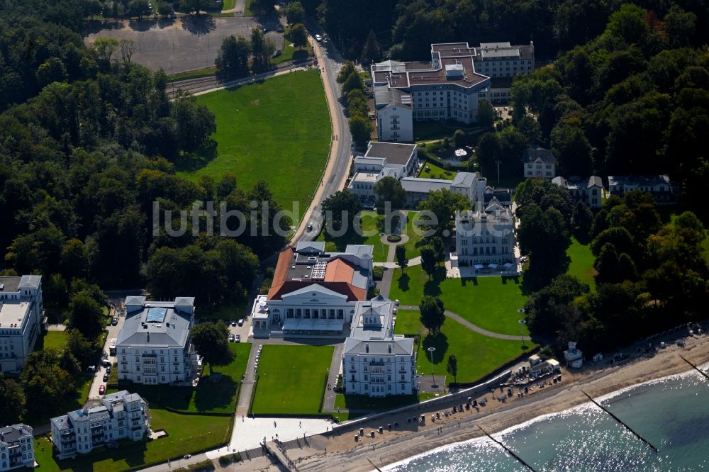 Heiligendamm aus der Vogelperspektive: Gebäudekomplex der Hotelanlage Grand Hotel Heiligendamm in Heiligendamm im Bundesland Mecklenburg-Vorpommern, Deutschland