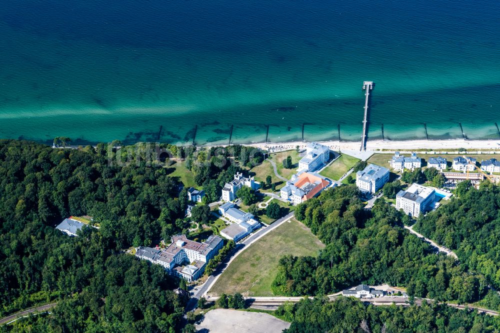 Luftaufnahme Bad Doberan - Gebäudekomplex der Hotelanlage Grand Hotel Heiligendamm in Heiligendamm im Bundesland Mecklenburg-Vorpommern, Deutschland