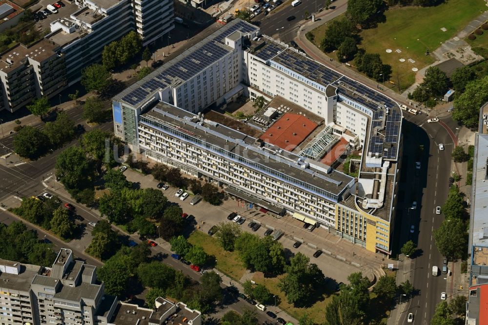 Luftbild Berlin - Gebäudekomplex der Hotelanlage Hotel Berlin am Lützowplatz in Berlin