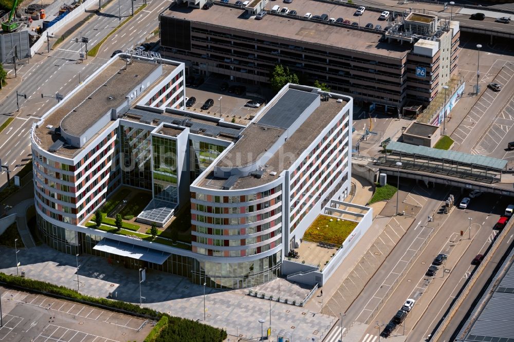 Luftbild Stuttgart - Gebäudekomplex der Hotelanlage Mövenpick Hotel in Stuttgart im Bundesland Baden-Württemberg, Deutschland