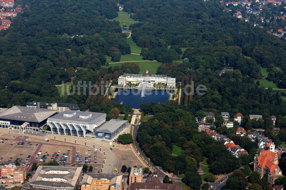 Luftbild Bremen - Gebäudekomplex der Hotelanlage Park Hotel in Bremen