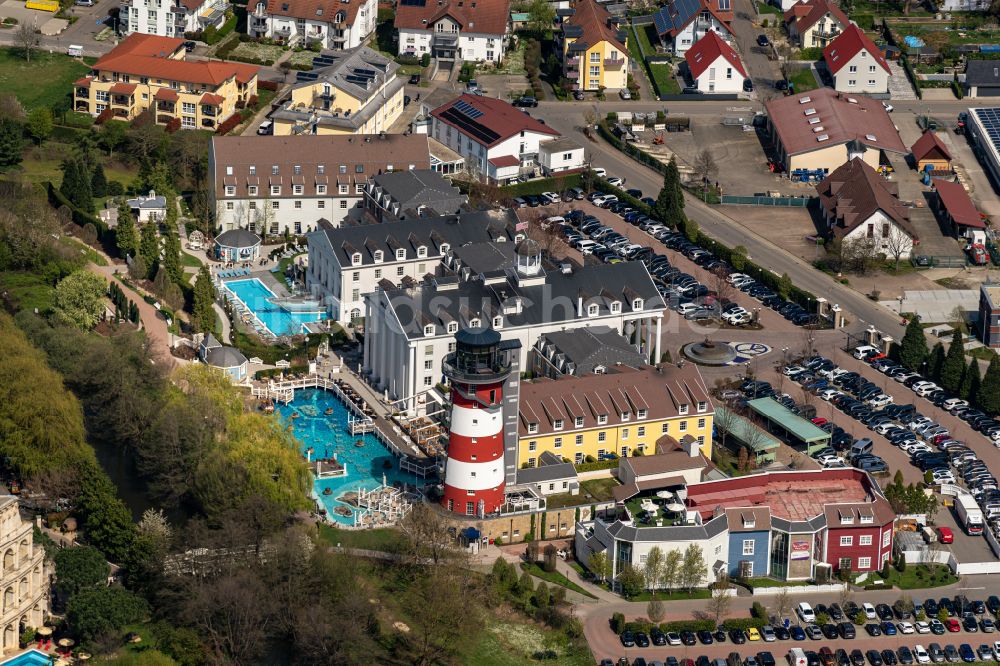 Rust aus der Vogelperspektive: Gebäudekomplex der Hotelanlage Resort Colosseo und Bell Rock im Europa-Park in Rust im Bundesland Baden-Württemberg, Deutschland