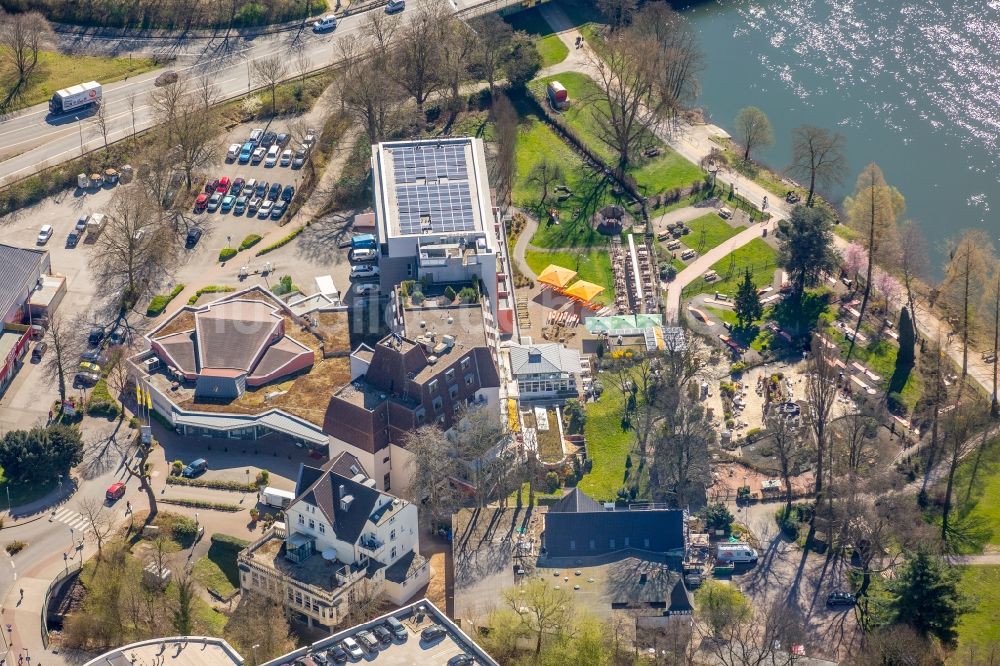 Herdecke aus der Vogelperspektive: Gebäudekomplex der Hotelanlage Ringhotel Zweibrücker Hof im Ortsteil Westende in Herdecke im Bundesland Nordrhein-Westfalen