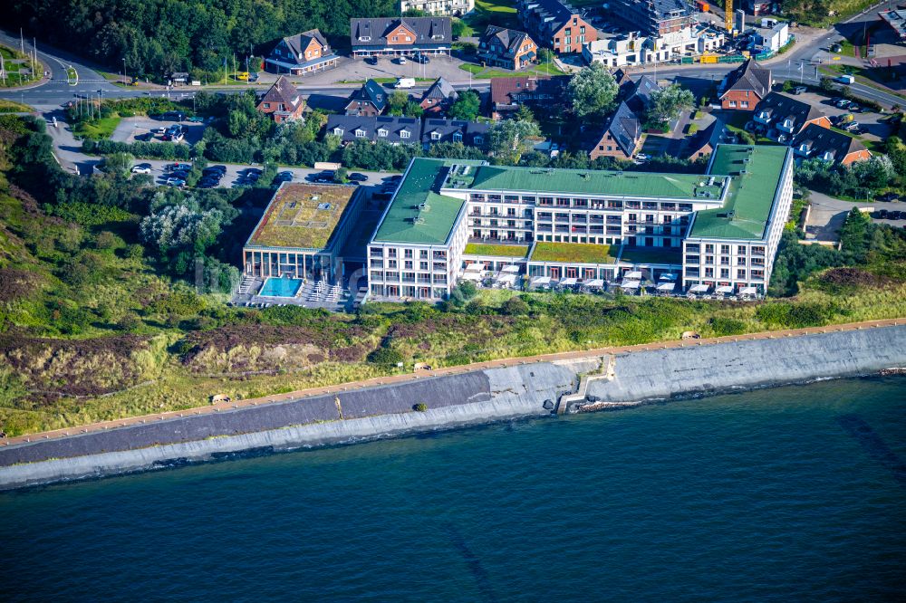 List aus der Vogelperspektive: Gebäudekomplex der Hotelanlage A-Rosa Sylt in List im Bundesland Schleswig-Holstein, Deutschland