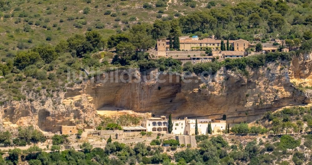 Luftbild Algaida - Gebäudekomplex der Hotelanlage Santuari de Gracia in Algaida in Balearische Insel Mallorca, Spanien